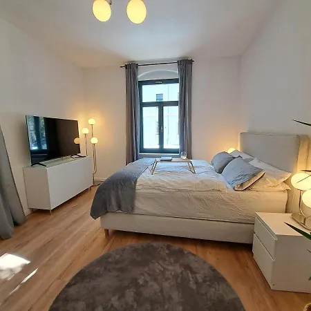 Gemuetliche Helle Apartmán